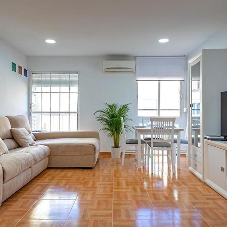 Charming 2 Bedroom Apartment At Triana Center By Oui Seville Exterior photo
